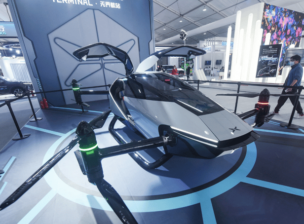 <p>Chinese XPENG flying car X2 makes first public flight in Dubai</p>