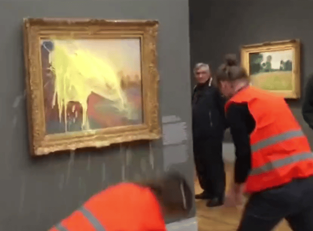 Climate activists threw mashed potatoes over a Monet painting at an art gallery in Germany, asking shocked onlookers:”Is this what it takes to make you listen?”.