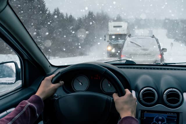 <p>Driving in the snow can be difficult</p>
