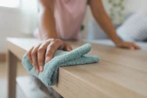 The majority of adults agree that cleaning make them feel good (photo: shutterstock)