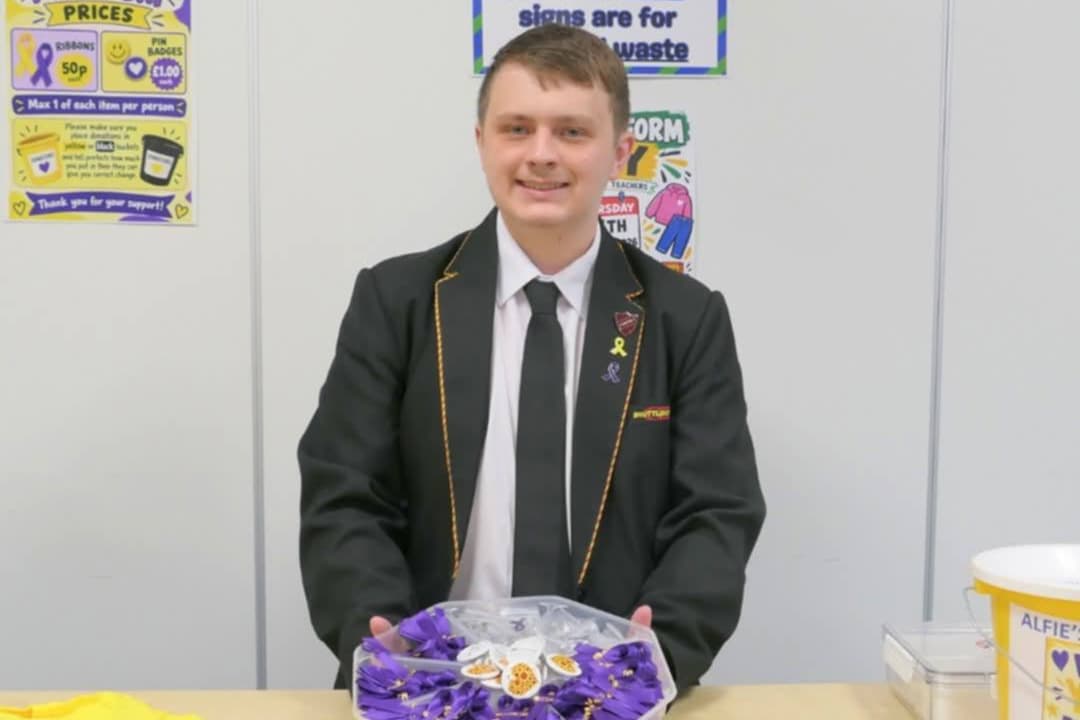 Shuttleworth College student keeps promise to late dad with charity ...