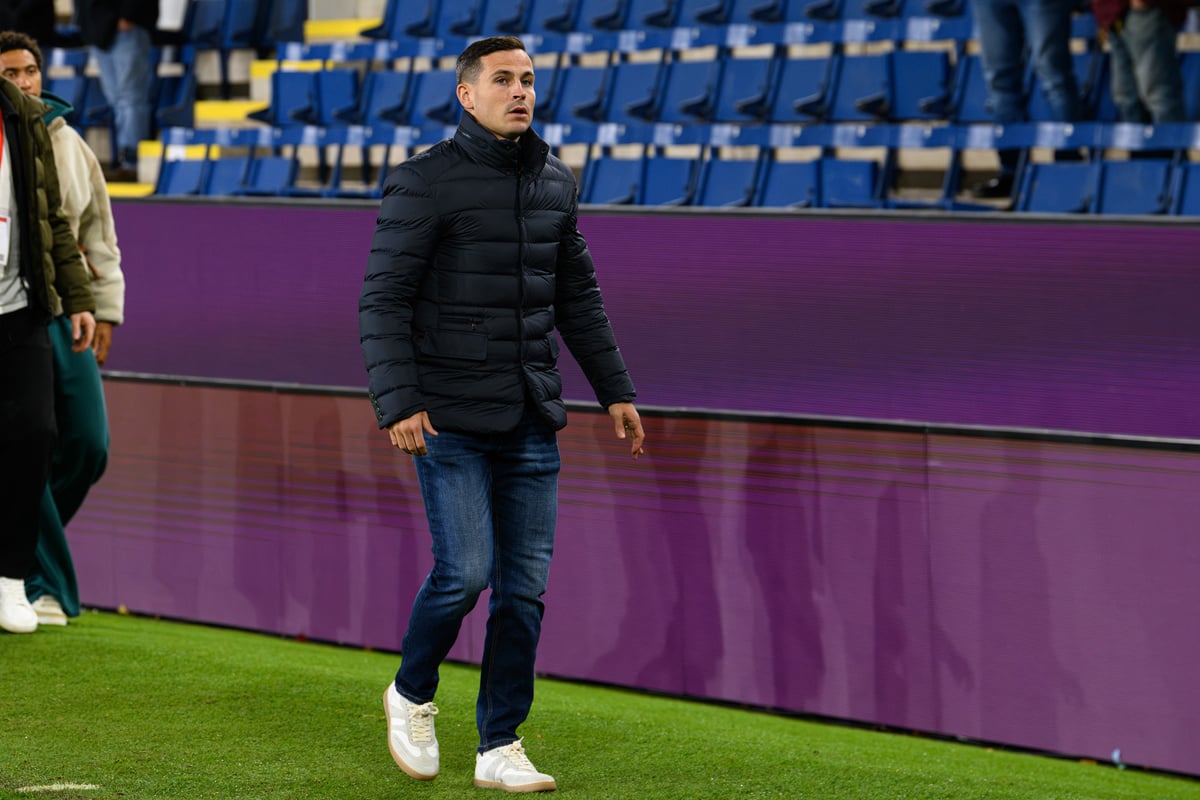 Burnley sent Josh Cullen warning ahead of captain’s imminent return