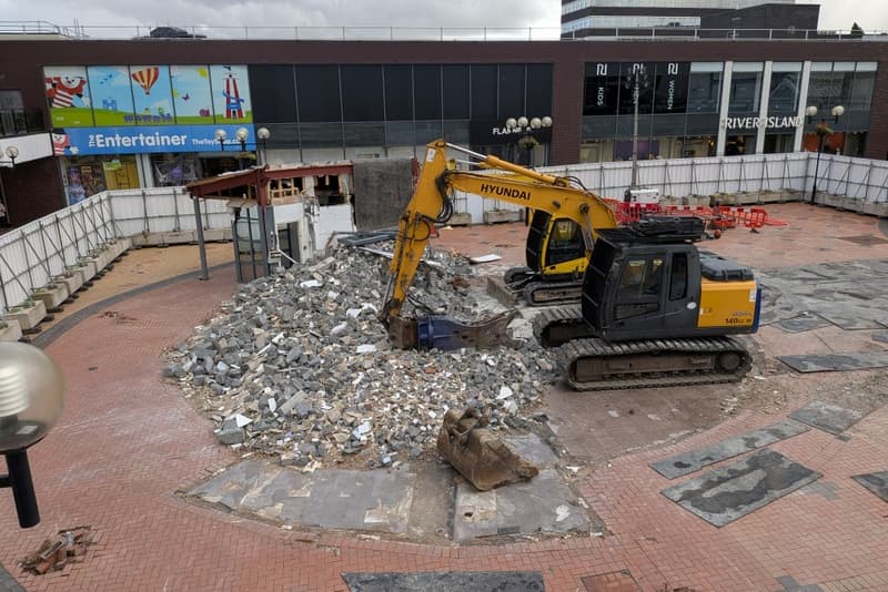 Nine photos chart demolition of Massarella Coffee Shop in Burnley town ...