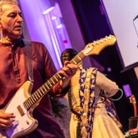 Former Stone Roses and Simply Red guitarist brings unique cultural collaboration to Burnley