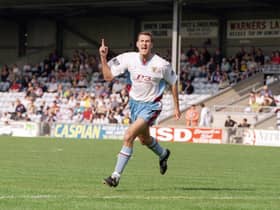 Glen Little of Burnley celebrates during the Nationwide Division 2 Match against Scunthorpe at Glanford Park, Scunthorpe, England. Burnley won 2-1. \ Photo by Mike Finn-Kelcey \ Mandatory Credit: Allsport UK /Allsport
