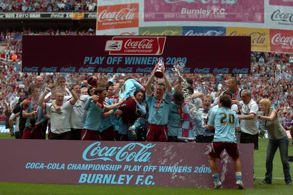 The Clarets celebrate at Wembley in 2009