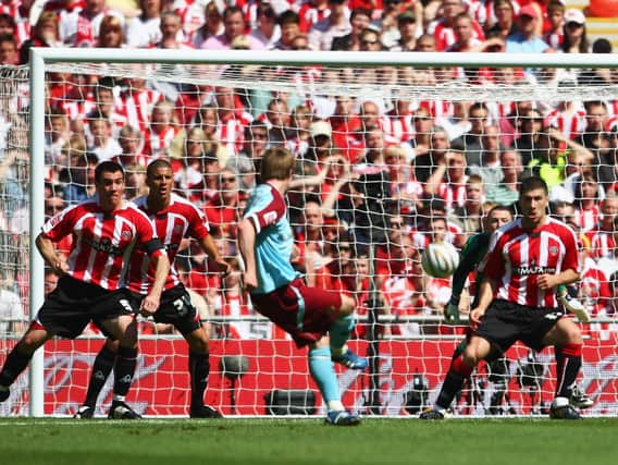 Wade Elliott scores the winner at Wembley on this day in 2009