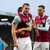 Chris Wood of Burnley celebrates with teammates after scoring his team's second goal during the Premier League match between Burnley FC and West Ham United at Turf Moor on November 09, 2019 in Burnley, United Kingdom. (Photo by Alex Livesey/Getty Images)