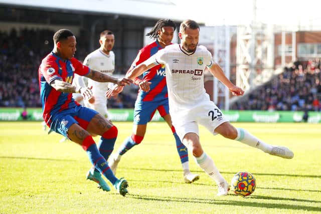 Not at the races at Selhurst Park after a physically demanding week, which concluded with injury. The Dutchman was unable to halt Olise's run in the build up to Schlupp's goal and continued to struggle against the ex-Reading winger. Replaced by Taylor on the hour.