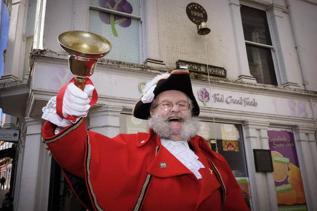 The town crier David Birdsall invited Scarborough Mayor councillor Eric Broadbent to ring the pancake day bell.
