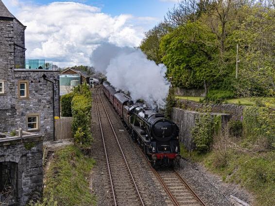 The amazing sight of the Pendle Dalesman minutes after departing from Clitheroe railway station (photo by Dave Collier)