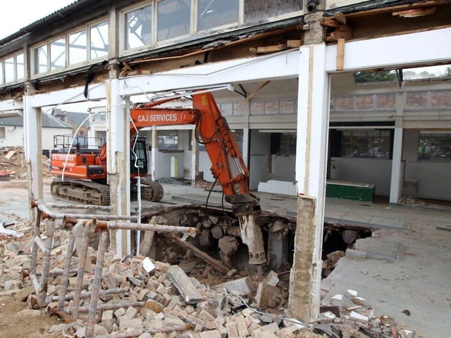 Demolition of the Fishmarket building