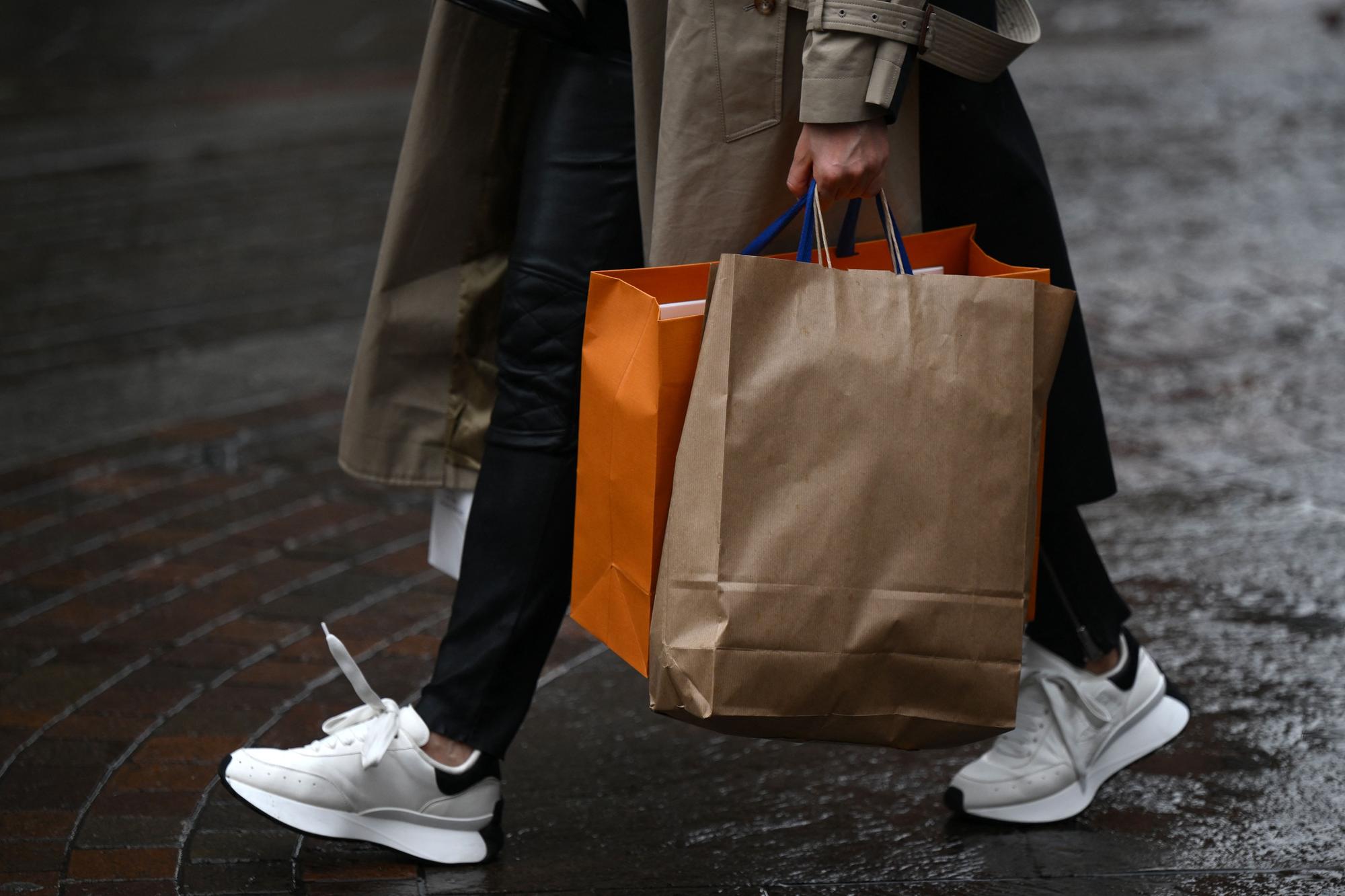 Easter Monday opening hours for UK shopping centres