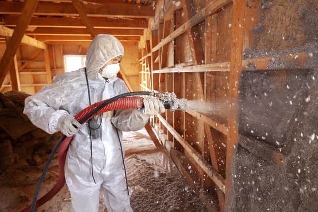 Wall insulation to keep your home warm (photo: Adobe)
