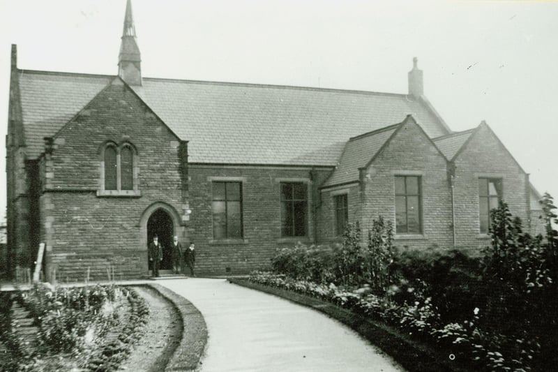 Lowerhouse Wesleyan Chapel, Burnley (c.1908). Credit: Lancashire County Council