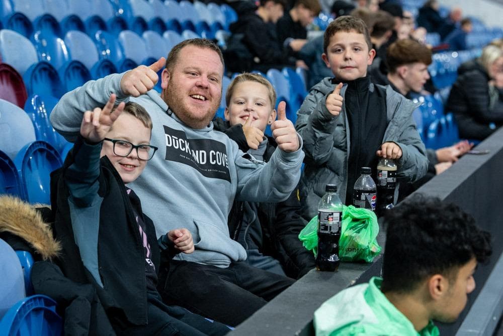Finden Sie auf diesen 30 Fotos vom Pokalspiel von Cardiff City einen ...