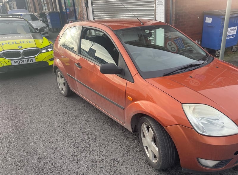 On the way to custody with a drug driver this Ford Fiesta was stopped by patrol HO30 due the manner of driving and a defective brake light.
The driver failed a roadside drug test for cannabis and cocaine and was arrested.