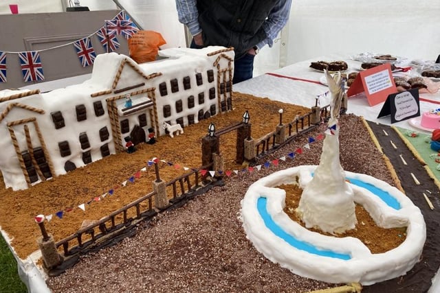 A  palace cake marking the Queen's Platinum jubilee was created for display in the field day marquee.