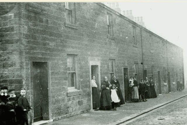 Lowerhouse Lane, Burnley (c. 1896). Credit: Lancashire County Council