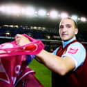 READING, ENGLAND - MAY 12:  Martin Paterson of Burnley celebrates his team's victory after the Coca-Cola Championship Play-off Semi Final Second Leg match between Reading and Burnley at the Madejski Stadium on May 12, 2009 in Reading, England.  (Photo by Clive Mason/Getty Images)