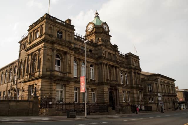 A violent crackdown on civil liberties and human rights that is taking place in Kashmir was denounced in a motion passed at a Burnley Council meeting.