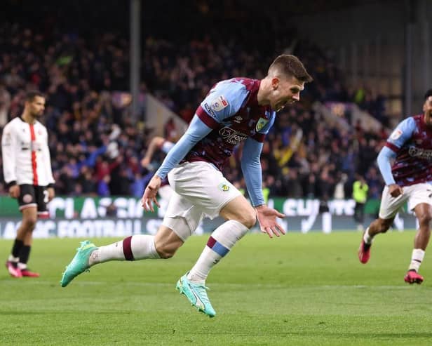 BURNLEY, ENGLAND - APRIL 10: Johann Berg Gudmundsson of Burnley celebrates after scoring the opening goal during the Sky Bet Championship between Burnley and Sheffield United at Turf Moor on April 10, 2023 in Burnley, England. (Photo by Alex Livesey/Getty Images)