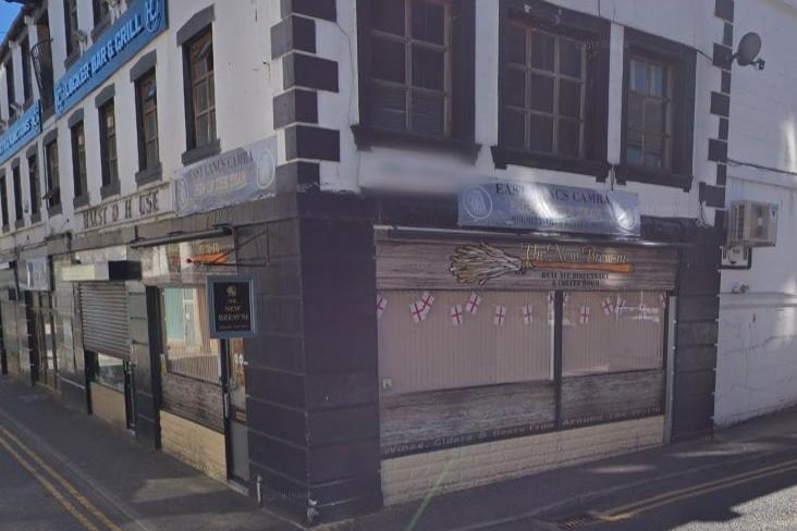 The New Brew'm Pub on St James's Row has a rating of 4.8 out of 5 from 176 Google reviews