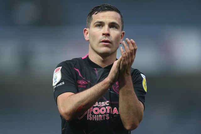 Burnley's Josh Cullen applauds the fans at the final whistle 

The EFL Sky Bet League One - Queens Park Rangers v Burnley - Sunday 11th December 2022 - Loftus Road - London