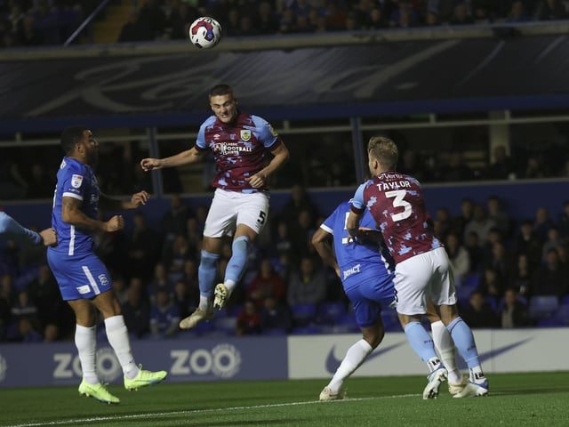 Let Alex Pritchard wander through before Sunderland’s first and was then forced to cover the wandering Vitinho for Sunderland’s second goal but still could have done better to stop the cross. 6.