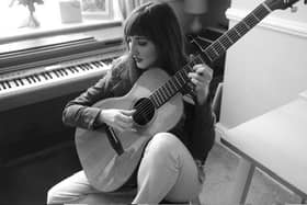 Singer/Songwriter Katie Nicholas