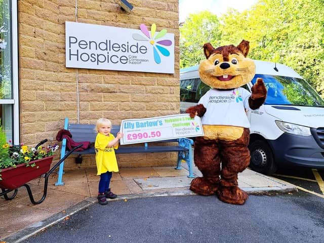Colne girl Lily Barlow helped to raise more than £1,000 for Pendleside Hospice by climbing the Yorkshire Three Peaks in 2020.