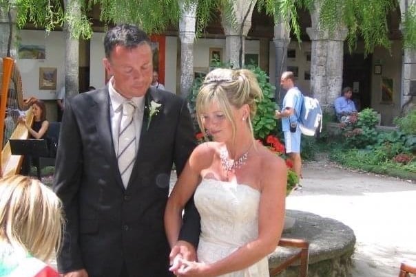 Scott and Helen Davies of Burnley tied the knot in Sorrento