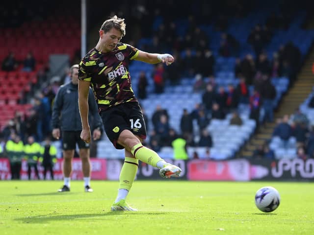 LONDON, ENGLAND - FEBRUARY 24: Sander Berge of Burnley warms up prior to the Premier League match between Crystal Palace and Burnley FC at Selhurst Park on February 24, 2024 in London, England. (Photo by Alex Davidson/Getty Images)