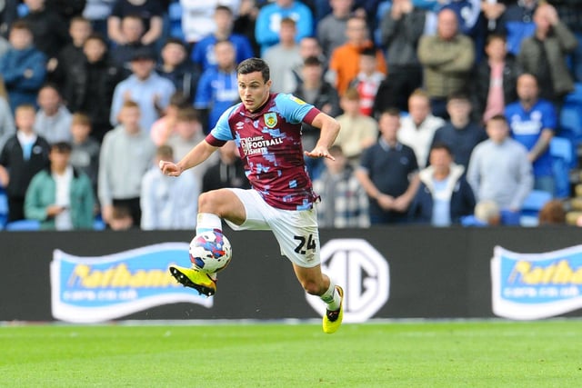 Burnley's Josh Cullen during the game

Skybet Championship - Cardiff City v Burnley - Saturday 1st October 2022 - Cardiff City Stadium - Cardiff