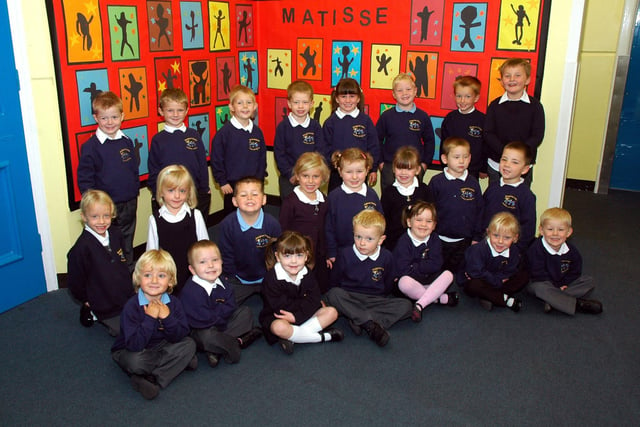Rosegrove Primary School, Reception Two. 2009.