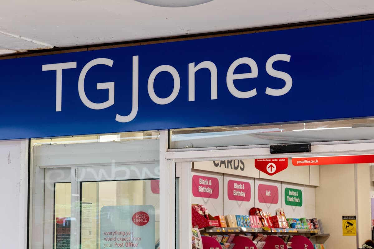 Tg Sign WH Smith: New sign goes up on Burnley high street store rebranded as TG ...