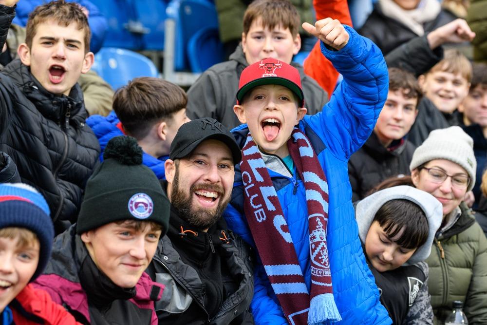 Spot a Burnley supporter you know in these 30 photos from West Ham game at ...