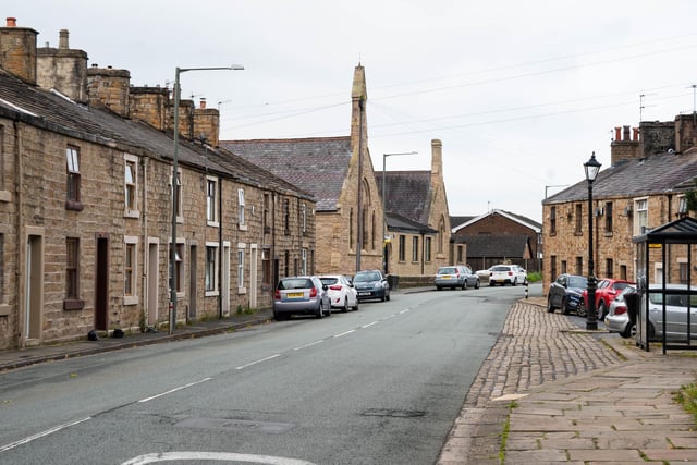Hapton & Lowerhouse. Median price paid for a property, year to Sep 2022 - £166,325