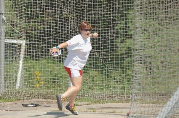 Claire Buckle taking part in the discus at the 2005 CPISRA World Games