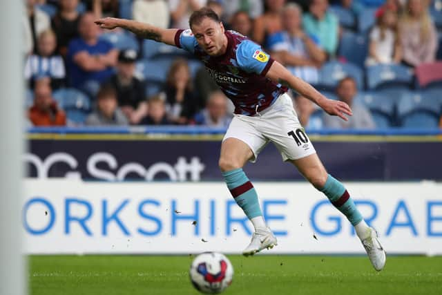 HUDDERSFIELD, ENGLAND - JULY 29: Ashley Barnes of Burnley has a shot at goal during the Sky Bet Championship between Huddersfield Town and Burnley at John Smith's Stadium on July 29, 2022 in Huddersfield, England. (Photo by Ashley Allen/Getty Images)