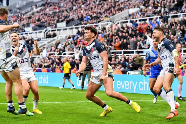 Farnworth was among the scorers in England's huge 60-6 victory over Samoa in the opening game of the tournament at St James' Park.