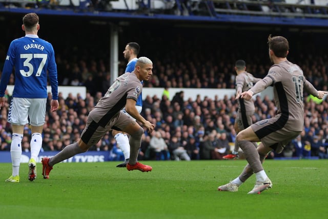 Spurs were pegged back late on by Everton to draw 2-2 at Goodison Park.