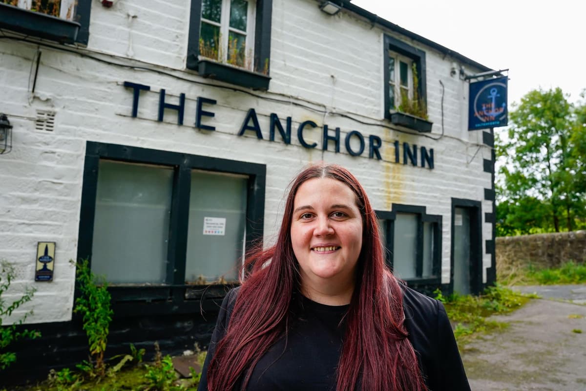 Das Canalside Anchor Inn in Salterforth wird nach einer Renovierung durch ...