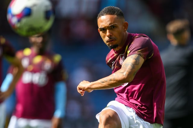 First time playing in his natural position for Burnley and the Brazilian full back didn't disappoint. Linked up nicely with Nathan Tella and never flustered when put under pressure by the likes of Jake Bidwell and Viktor Gyokeres. Has a knack of getting out of tight spots and very rarely wastes possession.