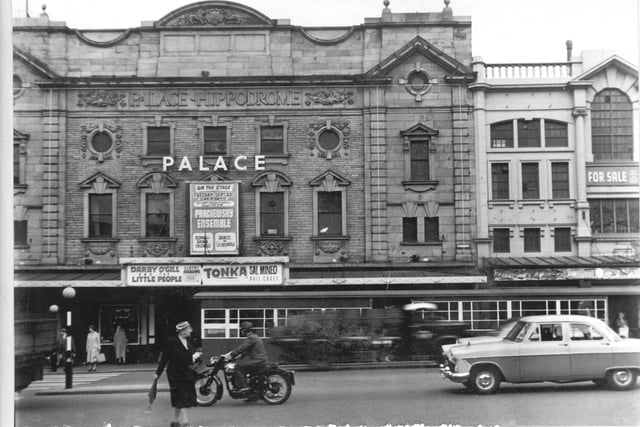 Palace Hippodrome in Burnley (1959). Credit: Lancashire County Council.