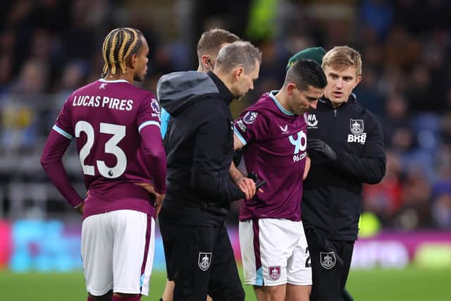 Cullen was forced to hobble off injured during Burnley's draw with Everton (Photo by Molly Darlington/Getty Images)