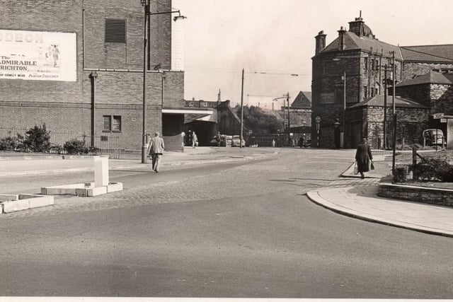 This is Gunsmith Lane as it was in the later 1950’s. On the left is the Odeon with  the film “Admirable Crichton” playing and another called “The Phantom Stagecoach” The Culvert is just to the right and the huge Yorkshire Hotel, on the far right