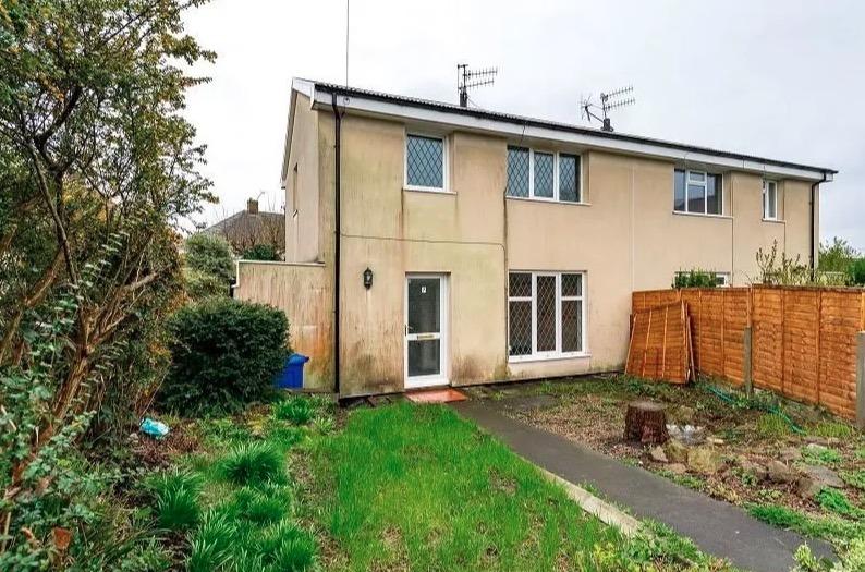 Cromer Grove, Burnley BB10 | 3 bed semi-detached house for sale | On the market for £100,000