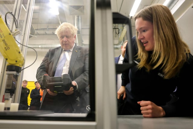 The PM getting stuck in at Burnley College. Picture by Andrew Parsons CCHQ / Parsons Media