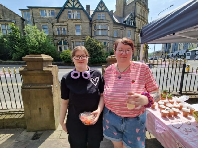 Bargain hunters join the bake sale